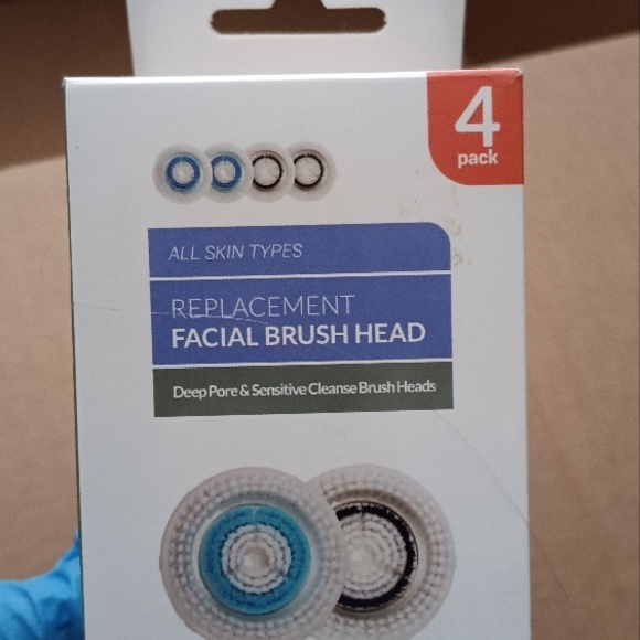 Brushmo Replacement Facial Brush Heads 4 pack NIB - Picture 3 of 4